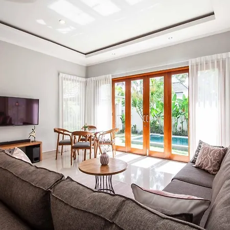 Villa Voyage 4 Seminyak  Exterior photo